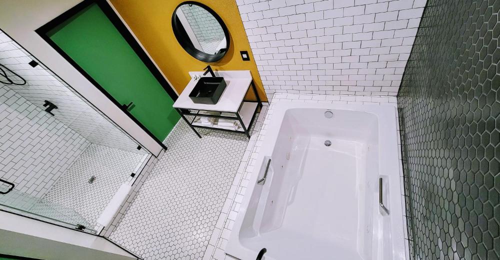 Suite with Hot Tub interior